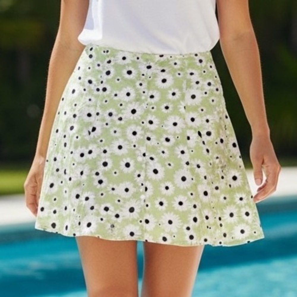 Forever 21‎ Lime Green Daisy Floral A-Line Mini Skirt Cottagecore Girly Coquette